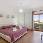 Albufeira Townhouse beach by AlbufeiraRentals